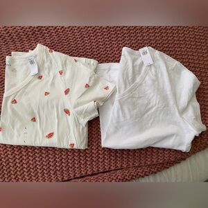 Old Navy Everywear Vneck Tees bundle